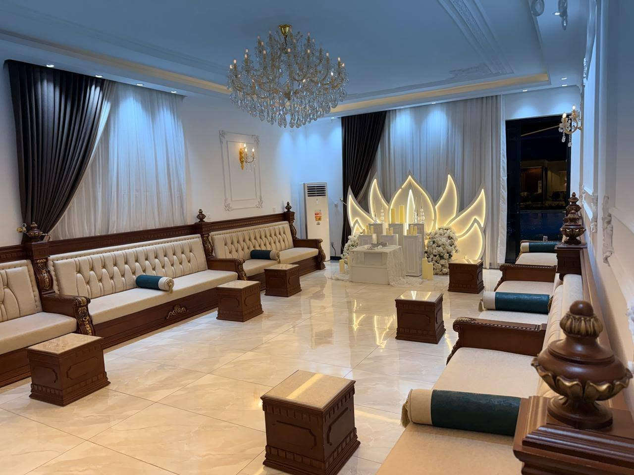🦅 فول  | Al Naser Chalet  vip
✨ وجهتكم للراحة والاستجمام
🌿 تفاصيل صُنعت لتمنحك تجربة مميزة  
📍 بغداد | الـبـوعـيـثـة
📞 للحجز والاستفسار ***********
