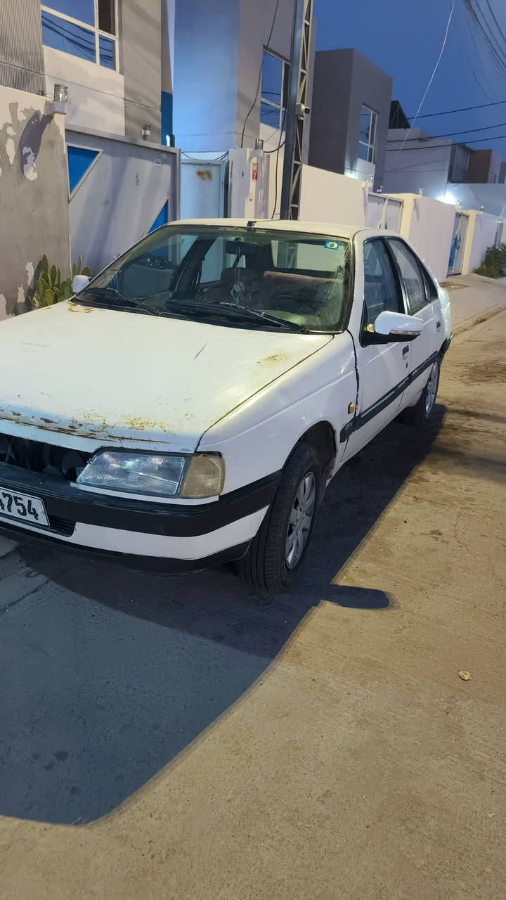 سلام عليكم بيجو 405 2009 رقم انكليزي باسمي  سيارة بيه كازكيت ابيعك على هذه الوضع سعر 22 ورقه وبيه مجال بسيط
 *********** بي واتساب  العنوان قرية الغدير2
