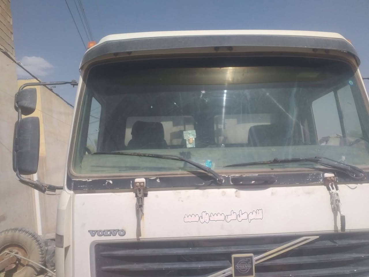 شاحنة • للبيع