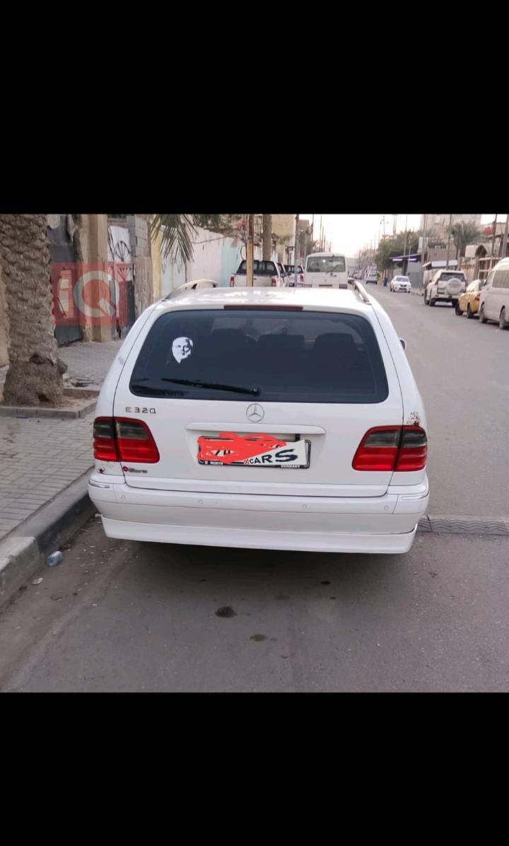 مرسيدس افنكارد استيشن 2001
مكينه V سته
5 راكب 
رقم دهوك خصوصي بسمي
ما بيها حادث 
وما مصبوغه 
تبريد خير من الله 
كير ما بيه شي 
ما بيها اي شي وما ناقصها شي فول مواصفات
سعرها100 ورقه وبيها مجال  
مكاني بصره 
رقم *********** متواجد خاص و واتساب
