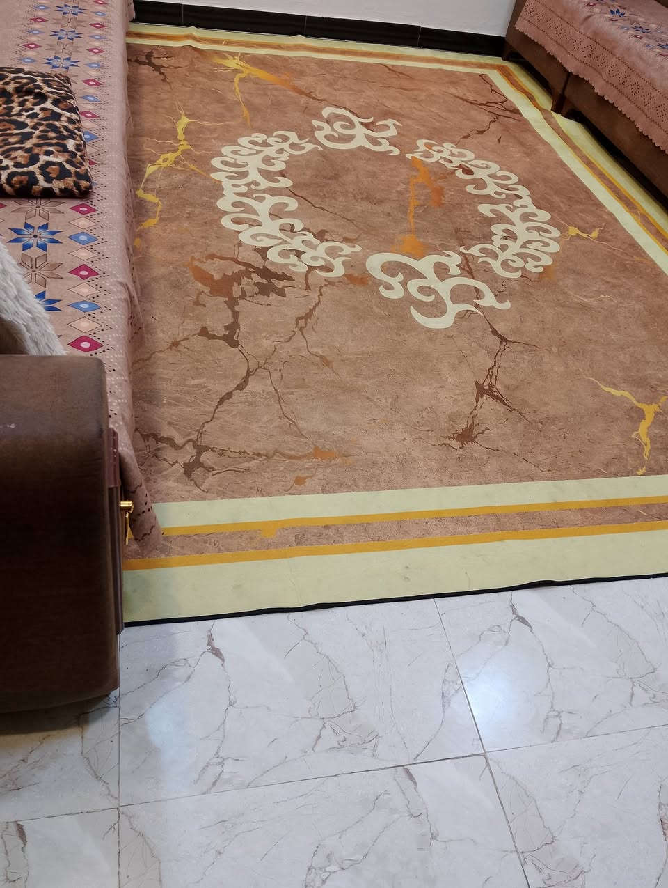 سريرين • مفروش • جديد