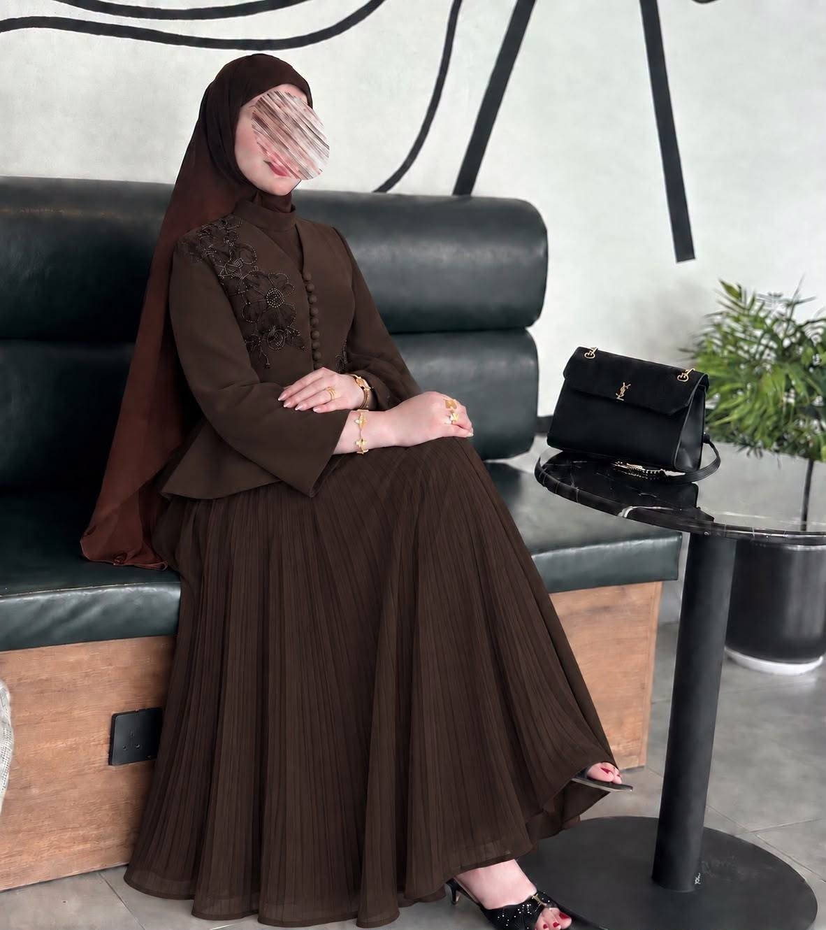 ملابس • ماكو تفاصيل
