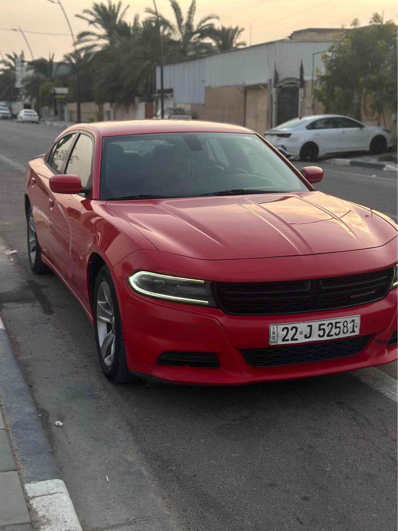 جارجر 2019 خليجي 
بيها جاملغ خلفي صفحة العبري صبغ 
السيارة جاهزة مكينة
گير 
حدادة 
تبريد 
تخم تاير 
السيارة جاهزة للاخير 
السعر 200 وبيها مجال 
مكان بصرة دور النفط 
*********** البصرة, العراق
