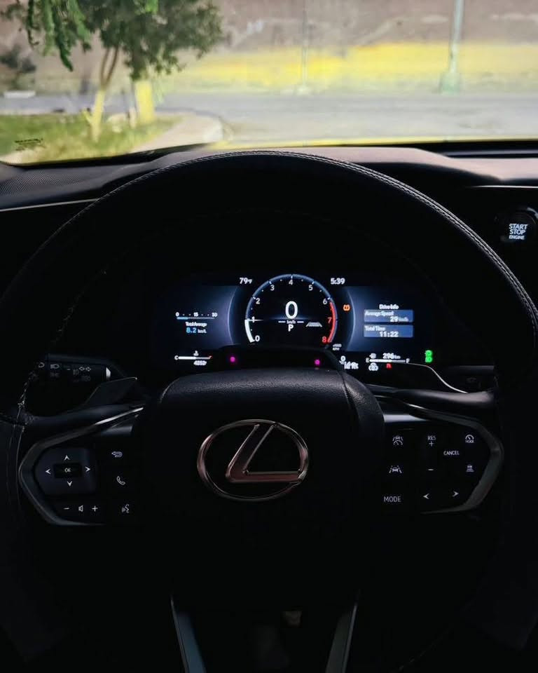 .
السلام عليكم 
للبيع Lexus TX 350_2024
المحرك V4_2.4L_turbo
المواصفات Full options  1/1 
ماشية2600 mile  يعني ما ماشيه
السيارة حادثه منشور بالصور 
مكان السيارة كربلاء
للاستفسار اكثر الاتصال على الرقم ***********
