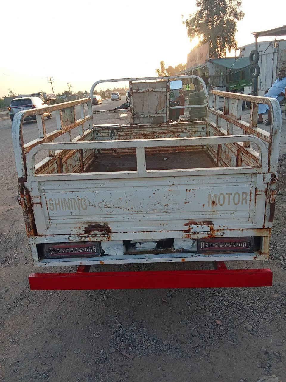ستوتة ام طير موديل 14 
وراق ما بيها مكفولة من السرقة
كهربائيات شغالة محرك 20
سلف هورن لايت بك لايت انبيثري
السعر 950 بيها مجال
عنوان شهربان جسر مهروت
***********
