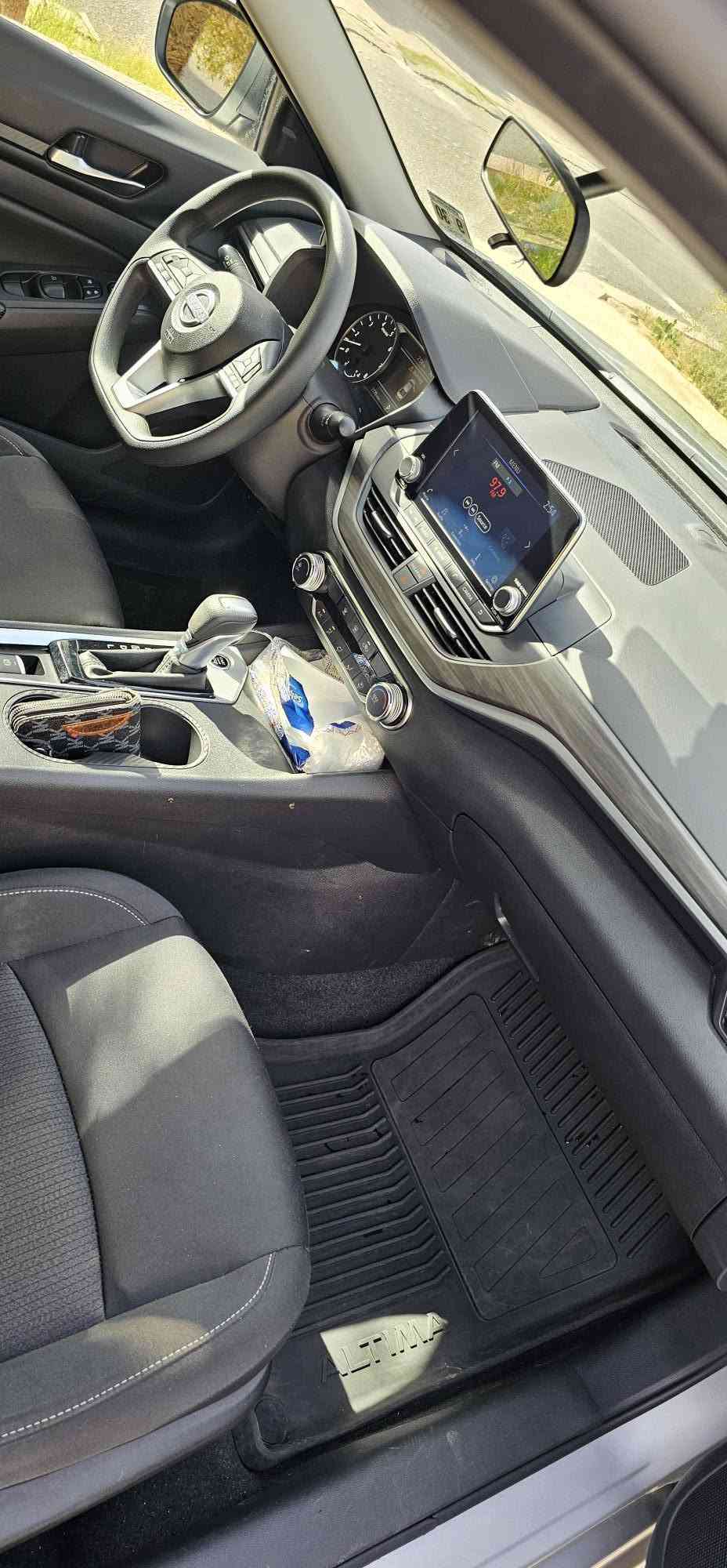 التيما 25sv سعر نهائي 135 سياره مواصفات اربع بصمات تشغيل عن بعد هاند بريك بصمه ماشيه ٧الاف سياره بحالة الشركه ضرر جامرلغ وبونيد شواصي مكفول فقط بطانه الجامرلغ صبغ كاتي تترقم شمالي للاتصال *********** مكان السياره كركوك

نص مكتوب في الصور:
- 98327105