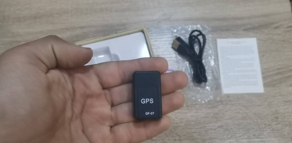 السلام عليكم
للبيع جهاز GPS تتبع الموقع و تنصت الصوت 

 الجهاز جديد ما مستخدم قليل جداََ شرط الشغل تفحص و تقتنع و اخذه سعره بـ20 الف و بيه مجال و توصيل داخل الصويرة الاتصال على الرقم :
***********
