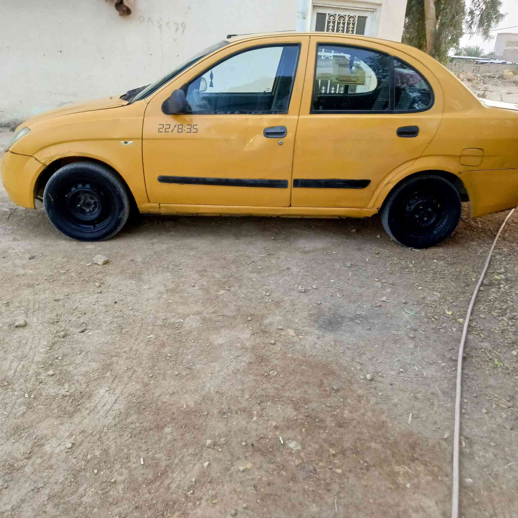 يأبه سلام عليكم وينه ليدور زين ومناسب وبسعر بس 22طيبه مديل 14 جاهزه مجهزه مكينه ستوني مجفته بعدهي عل سحك كير حلو كهربائيات كله شغاله تبريد بس غاز شرط شادله زنون مال جكساره عالي  سياره ناعمه وحلوه قطره خياس ما بيه رقم بغداد مميز راعيه بل ديوانيه سنويه صارله 16يوم من صقطت مصفره هيه وغرامات للبيع ولمراوس مكانه ديوانيه الحمزه الشرقي ولشراي يدلل لتواصل ***********
