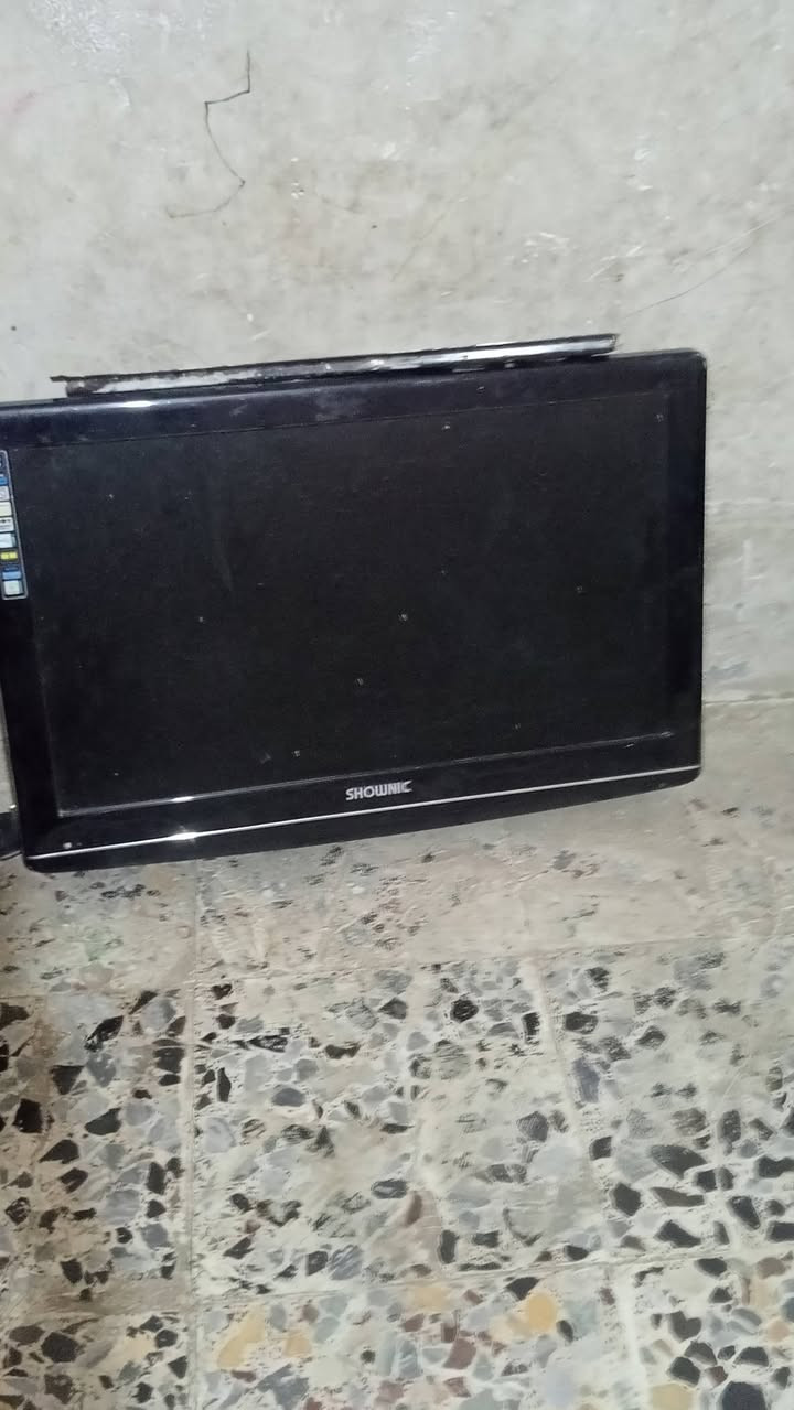 سلام عليكم ثلاجه وبلزمات وسخان ودنكي ودخم البيع بسعر مناسب ***********
