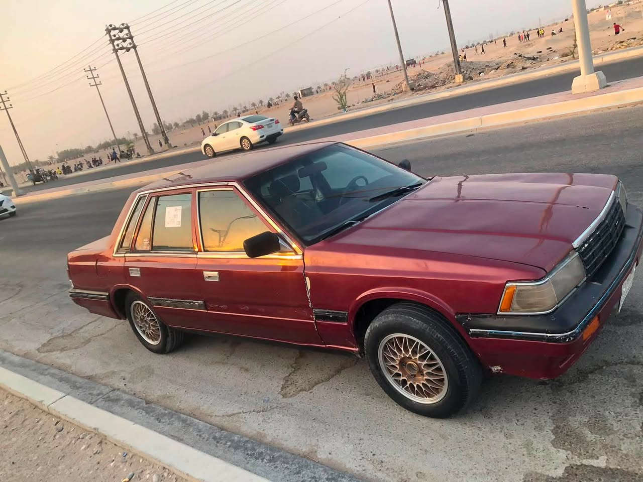 نيسان لوريل 
السياره معمره جديده 
كاملة مكينه وكير ونجي سته سلندر جدد
تحويل ثاني يوم راعيها يمي يريد تحويل  السعر 30 
المكان البصره الزبير 
***********
