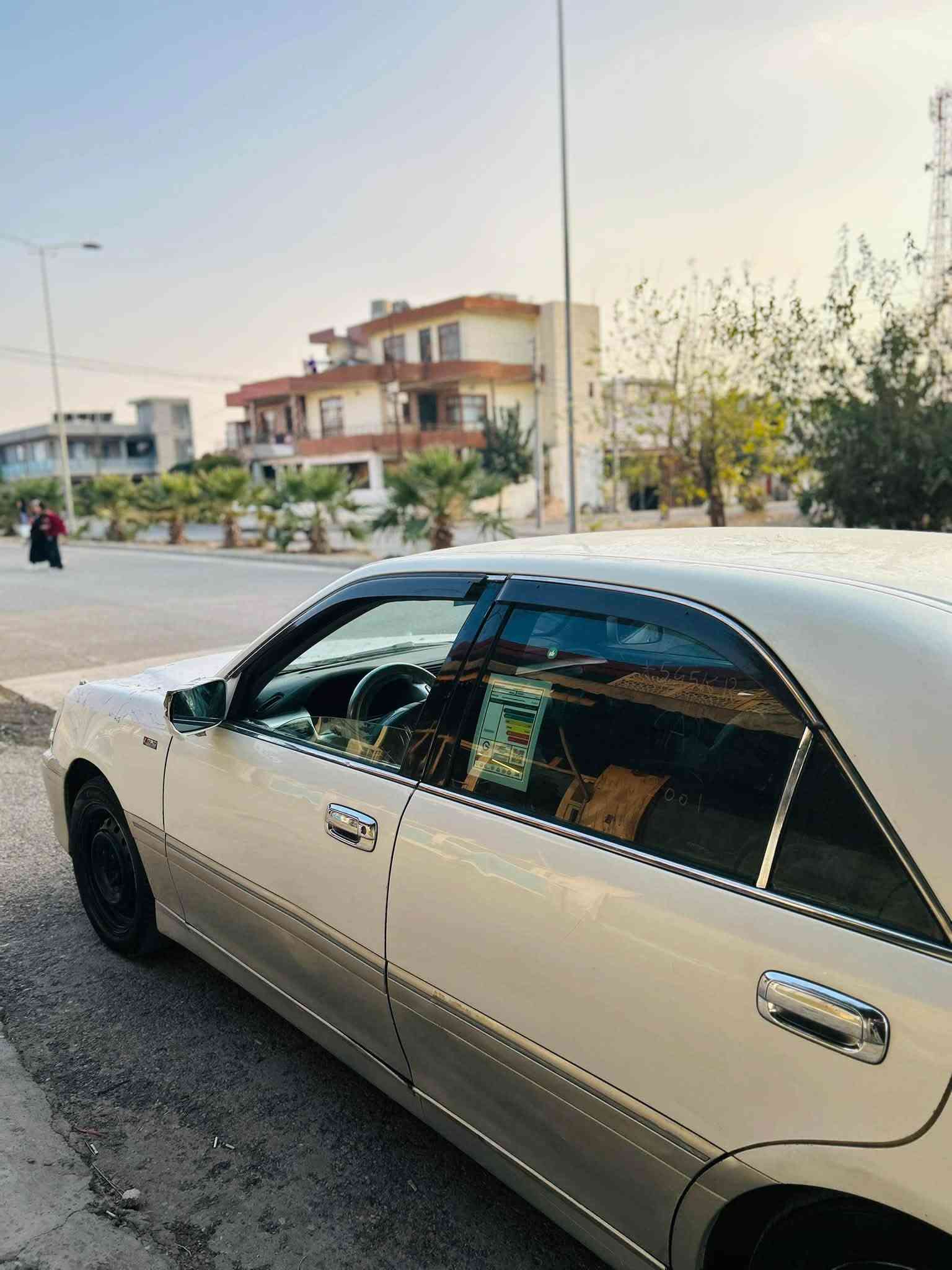 مەلیکە • ٢٠٠١ • 4D