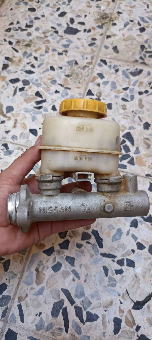 غراض نيسان سني ياباني كلها شغال بنص سعرهن 
ضفيره مكينه 
ضفيره وجه كاملة معه قاعدة كتفات 
بور استيرن 
كوعه ماء
جام لايت 
فلنجات أمامي
ابطانه جاملغ يسرا 
قاعدة فيوزات الخارجية 
دسكات 
دبلات خلفيه 
عنبار بريك 
***********
عنوان ديالى بعقوبة
