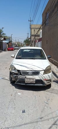 كيا ريو موديل 2012 ب٥٥ ورقة بيها قاصرين فقط وكالة أو مكاتبة گير ومكينة...