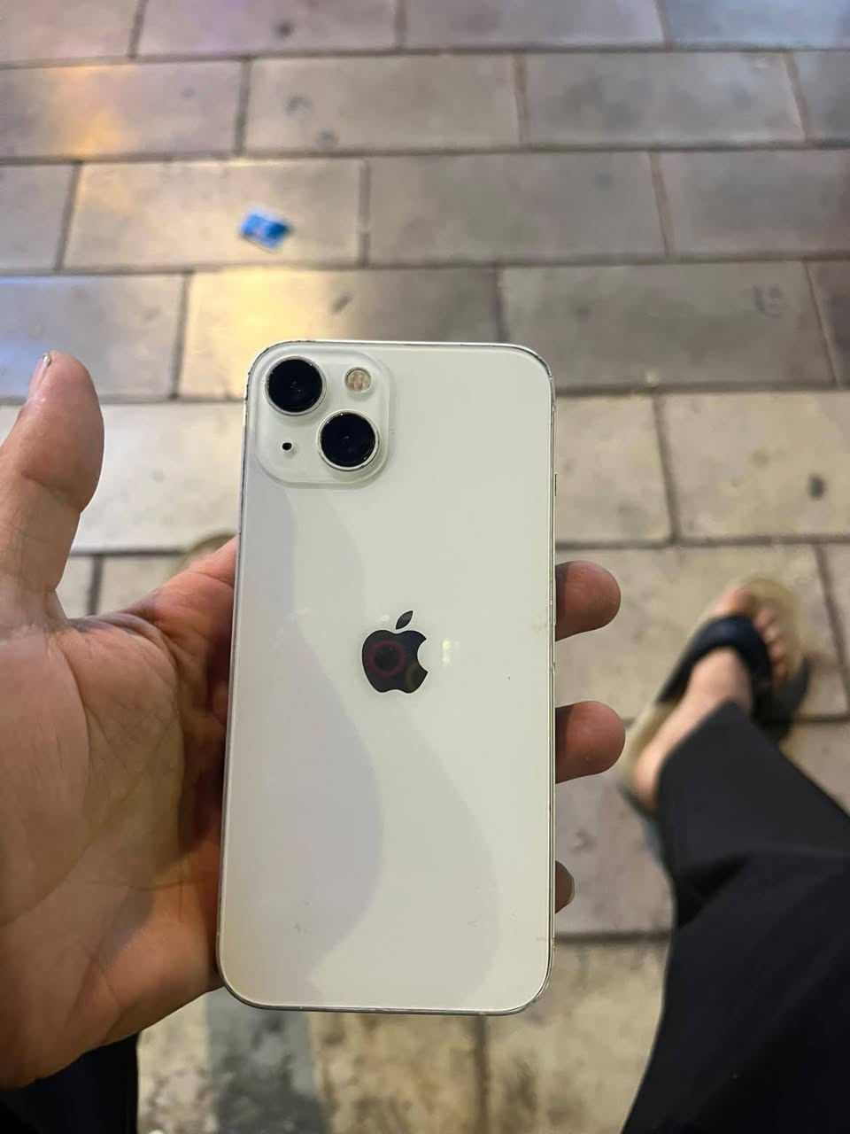 تفاصيل موجودة بلصور 13 مبدل شاشه اصلية فيس ايدي شغال 128
***********

نص مكتوب في الصور:
- 9:43 38 الانتهاء من الإصلاح اضغط على متابعة لإكمال تكوين القطع المدرجة أدناه. شاشة العرض هذه قطعة أصلية من Apple. متابعة إلغاء
- ٢٢:٣٧ القطع والخدمة تجمع Apple سجل تاريخ القطع والخدمة، وهذا السجل يعرض معلومات عن هذا ال iPhone وحالته وتفاصيل إصلاحه. معرفة المزيد... يتوفر تكوين الشاشة تم اكتشاف شاشة جديدة. يرجى إعادة التشغيل لتكوين الشاشة الجديدة لهذا ال iPhone. معرفة المزيد... إعادة التشغيل والانتهاء من الإصلاح سجل تاريخ الخدمة البطارية مستعملة