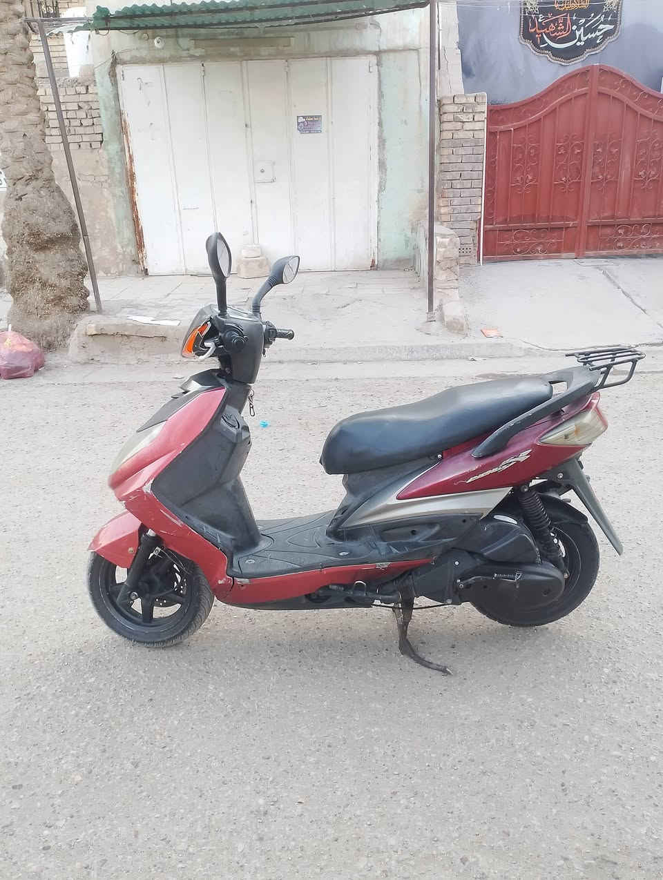 دراجه سكنس فحل نظيفه سلف هندر كهربائيات كلها شغاله مكينه بلاديه ناعمه اورقها كامله كفرها اصلي مختم مكاني الشعب سعرها 550 التليفون ***********
