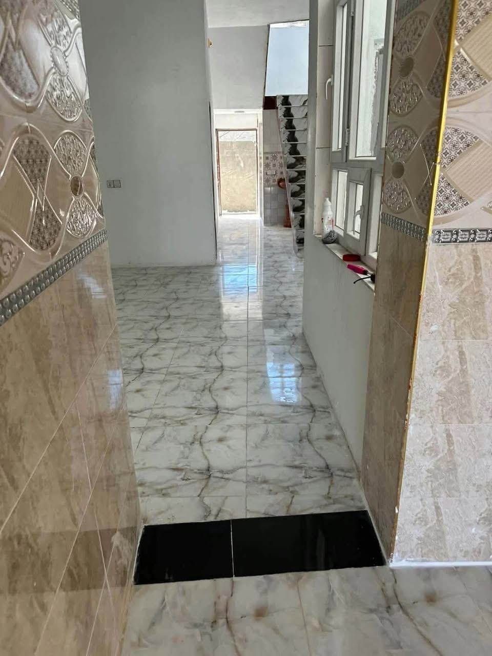 دار للبيع مساحه ٢٢٥ متر زراعي مشمول بالتطويب طابقين بناء حديث سيراميك كامل مكانه حي المهدي على الشارع العام

 للاستفسار ***********
