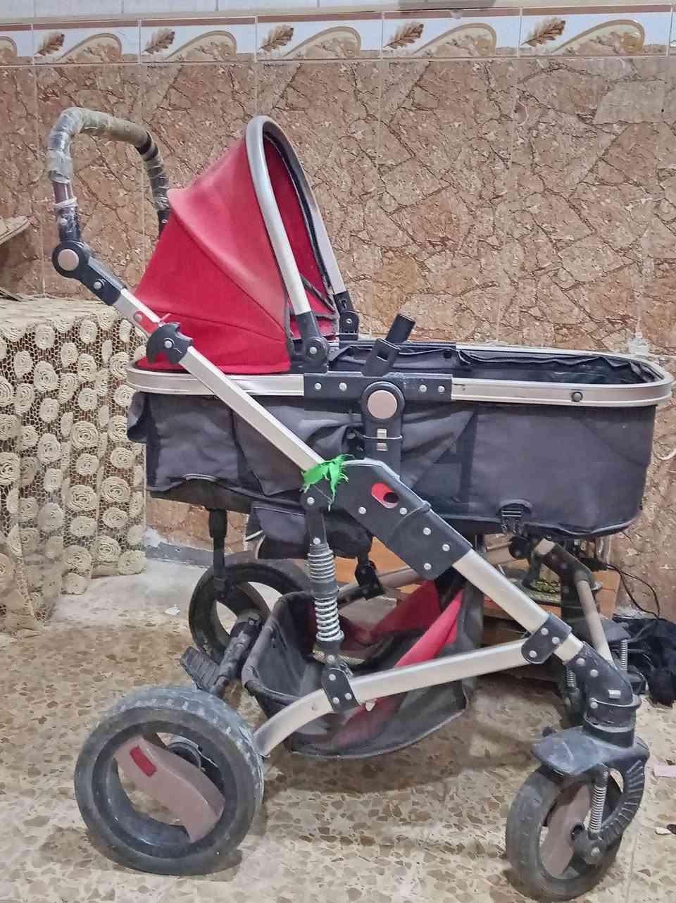 عربانة • حمالة طفل • هزاز