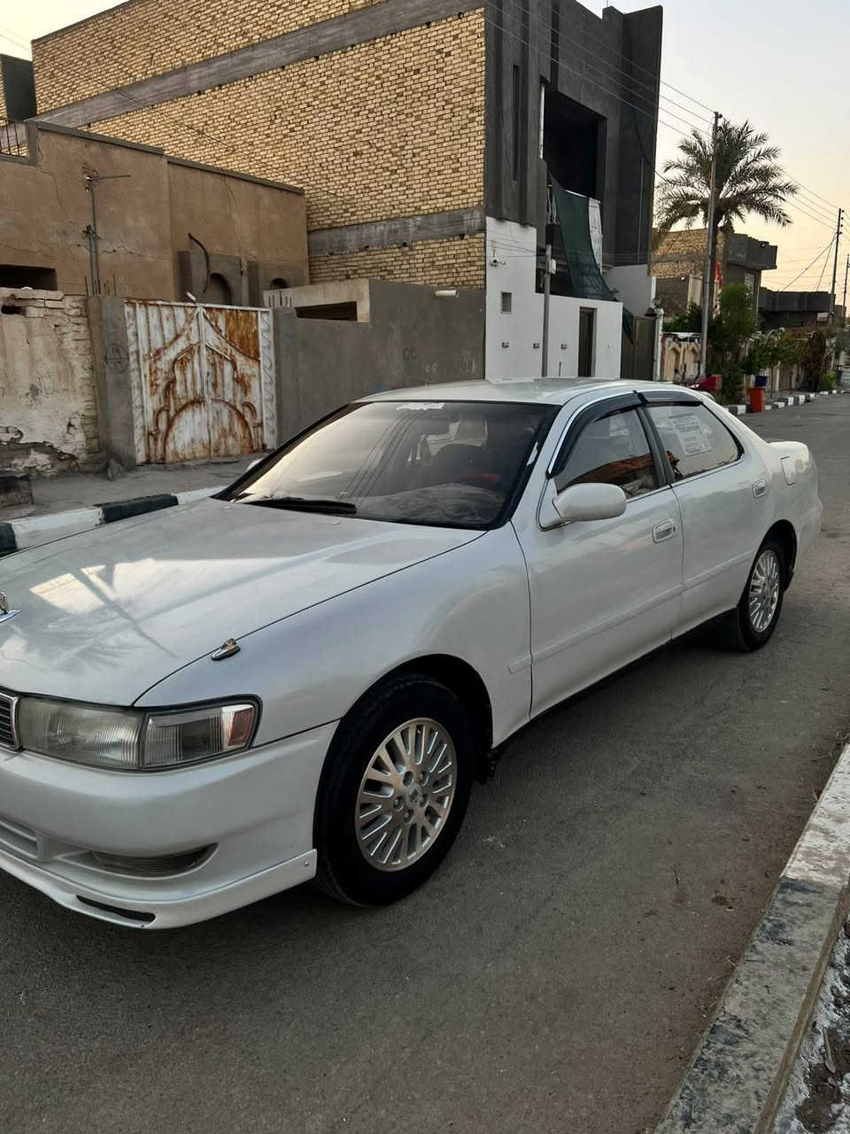 السلام عليكم كرسته موديل 1996 لون لؤلؤي 
سياره جديده مكفولهً كفاله عامه من والكص ونقل الجثه والعيب الشرعي والااصوليات  مكينه وكير. شرط كراتين  حداده جديده  تبريد ثلج …كهربائيات شغاله كله رقم ذي قار تحويل ثاني يوم احولك … السعر 60 وبيها مجال العنوان ناصريه غراف الاستفسار ا ع الرقم ***********

