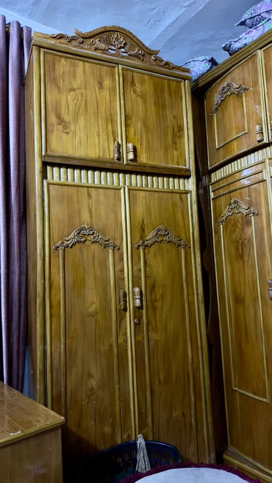 غرفه نوم للبيع طابقين جديده الاستفسار ع الرقم ***********
