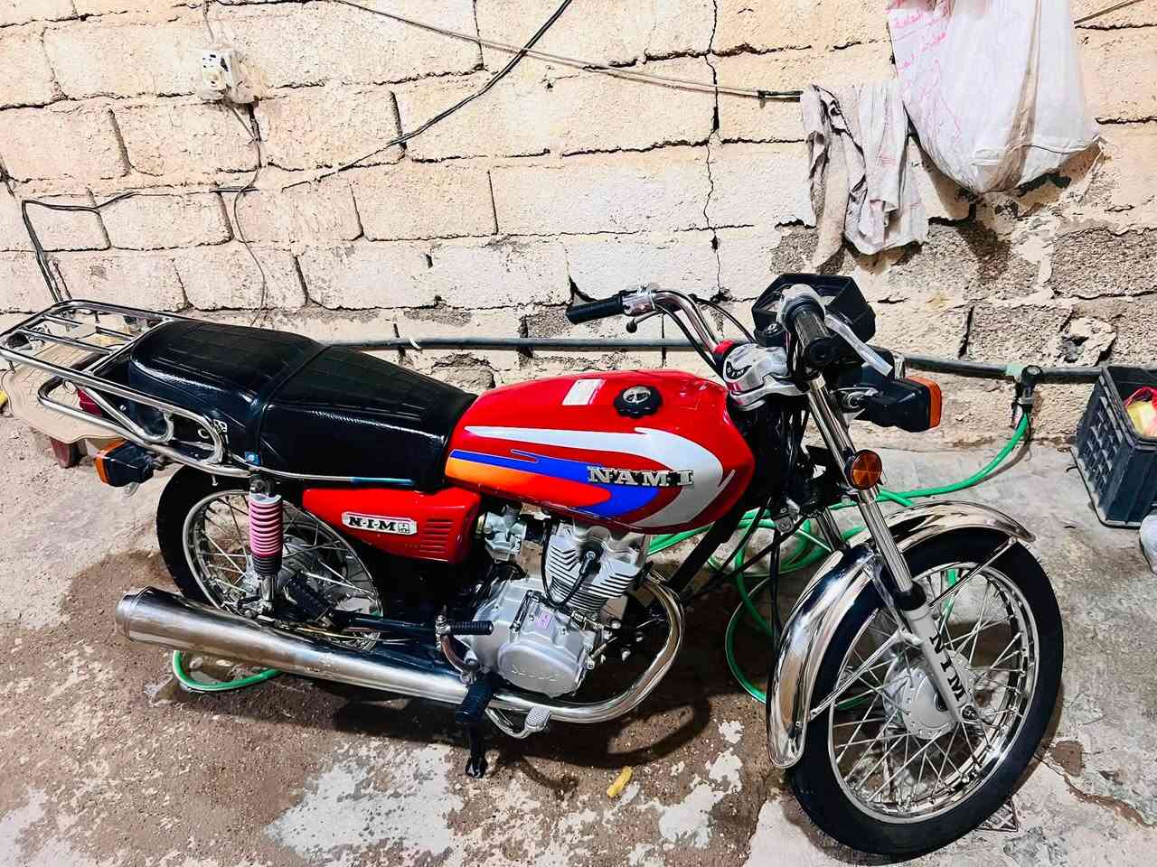 26دراجه مكفوله توني ماخذها بس مااحب ل4كير كظيت بيها شغلي واريد ابيعها سعر725
***********مكاني كوت حي الحكيم
