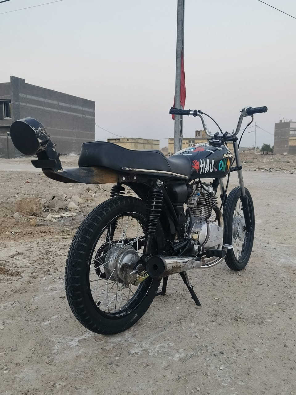 السلام عليكم دراجه انيرجي كلش حلوه نضيفه مثل ما موضحه بالصوره دراجه نشطه وفصله بس السيبايه مو وياها سعر 500 وبيها مجال شراي يجي واتساب *********** مكاني بصره الفنجانيه ملاحظه او مراوس
