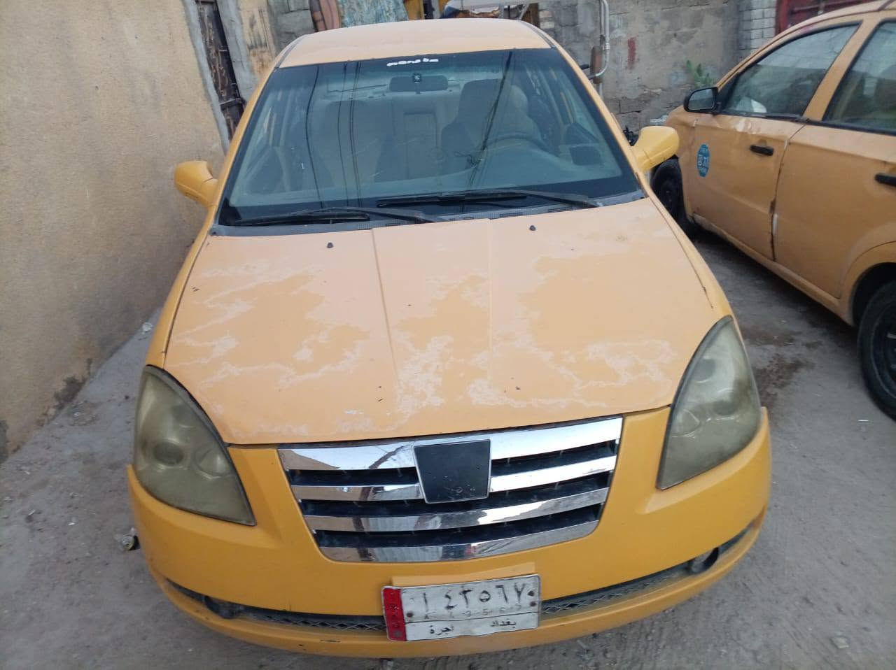 سيارة شيري A5 موديل 2011 كير ومحرك ابو الكف السعر 30 وبي مجال الرقم بغداد والسياره كما موضح في الصور 
رقم الهاتف للاستفسار :***********
