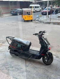 شباب دراجه سكنس 6بطاريات نضيفه ملفها 1500W مكفوله شغل وطلع بيها نقوصات...