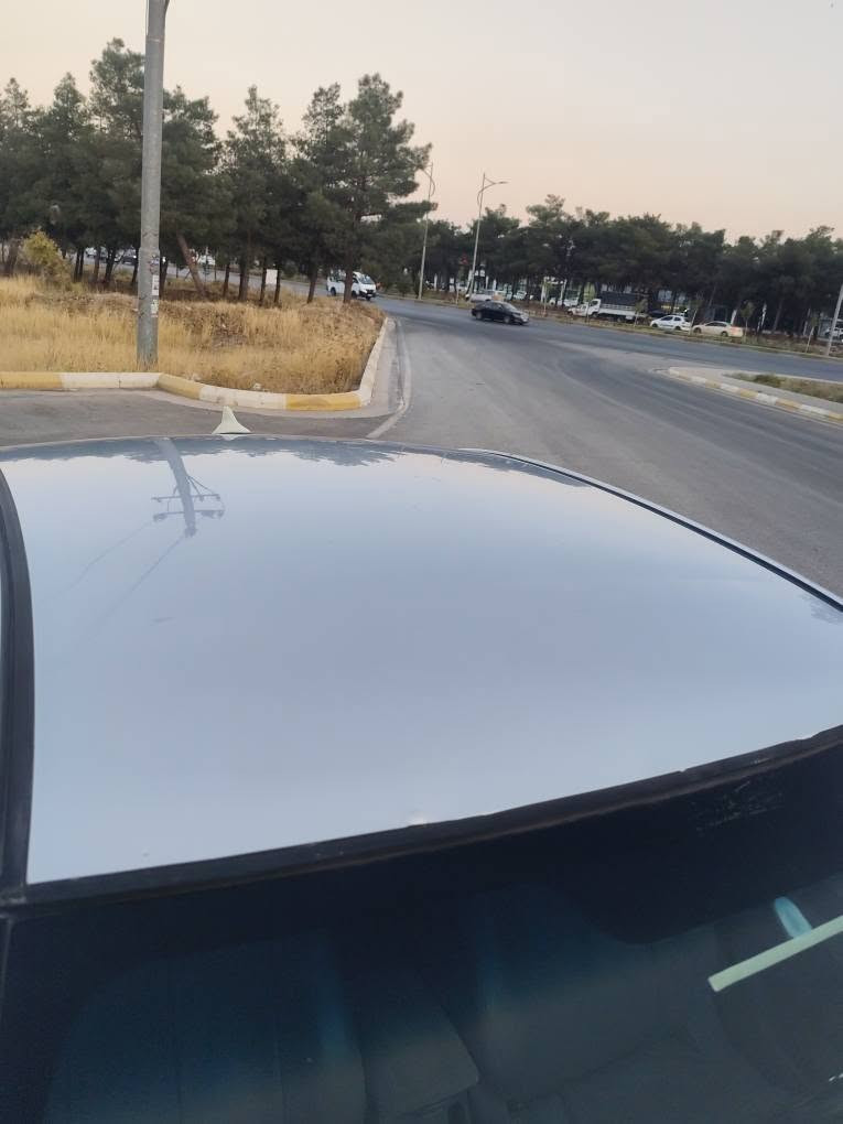 سە رە تابە ناوی خوای گەورە 
ئاڤانتی کۆت دار بارکۆدی وەر گیراوەتەوە
مۆدیلی 2009 بئشو دوای کەبسە هیج دەعو لئدراوی نییە سە قفی کە ڤە ری بە شەرتە 
گئڕو مەمکینەی بەشەرت
تەبریتی لەسەر سویجە برئکی بەستراوە 
هیج خایسی نییە شوئنی بڕاوەکەی زۆر باش جاکراوە 
تە قەو ڕەقەی بە شەرتە سعری 47گەڵا مە جالئکی زۆرزۆر کەمە شوئن بیرە مەگرون 
ژم***********
*********** السليمانية, العراق

