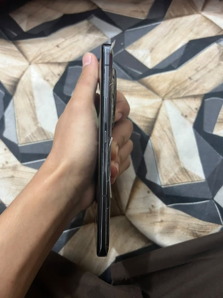 السلام عليكم
هونر ماجك 5 برو
ذاكره 512
معالج سناب دراغون 8جين2 120 فريم
كالمره عالميه تلث حساسات من سوني صورتلكم صور بسيطه موضحه بالمنشور
الجهاز عالمي وكلش قوي من كل النواحي
فلاكشب!!!!!!!!
الجهاز مبدل شاشه وكاله مو هونر بدلتها ب200 الف يشهد الله ورسوله
ومفطور ضهره غلفه كلشي ميبين

وسماعه المكالمات واكفه الها اكثر من حل تشغل سبيكر او تخلي سماعات
شحن سريع 66 واط و لاسلكي 50 واط
الجهاز ما وياه ملحقات فقط كفر
ابحث عليه لان مواصفاته كلش هواي وجباره
انتبه ذاكره 512!!!!!!!
عندي توصيل لجميع محافظات العراق ب5 الاف
للي يريد يجيني هله بيه موقعي ناصريه قلعة سكر
الي 
عاجبه يراسلني واتساب ***********

الجهاز جاهد الله مكفول من كلشي عدى الذكرتهن
الشاشه بحساب ما مبدله وما مبينه مبدله
راسلوني واني بخدمتكم
السعر 400 وبي مجال للطيبين
