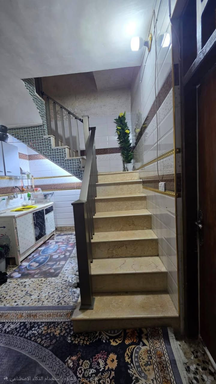 بيت للبيع
جنس الارض زراعي 25 
المساحه 100 متر.   : 3 غرف 
العنوان /بغداد _حي النصر. قرب شركة شاكر للدشداشه. 
الطابق الارضي. كراج.تواليت خارجي . استقبال. صاله. مطبخ حار وبارد. حمام. غرفه. 
الطابق الثاني. غرفتين. صاله. حمام 
+خطين ماء +خطين كهرباء 
البيت كامــــــــــل من كلشي مبي نقص
السعر 90 وبي مجال ان شاء الله. 
***********
