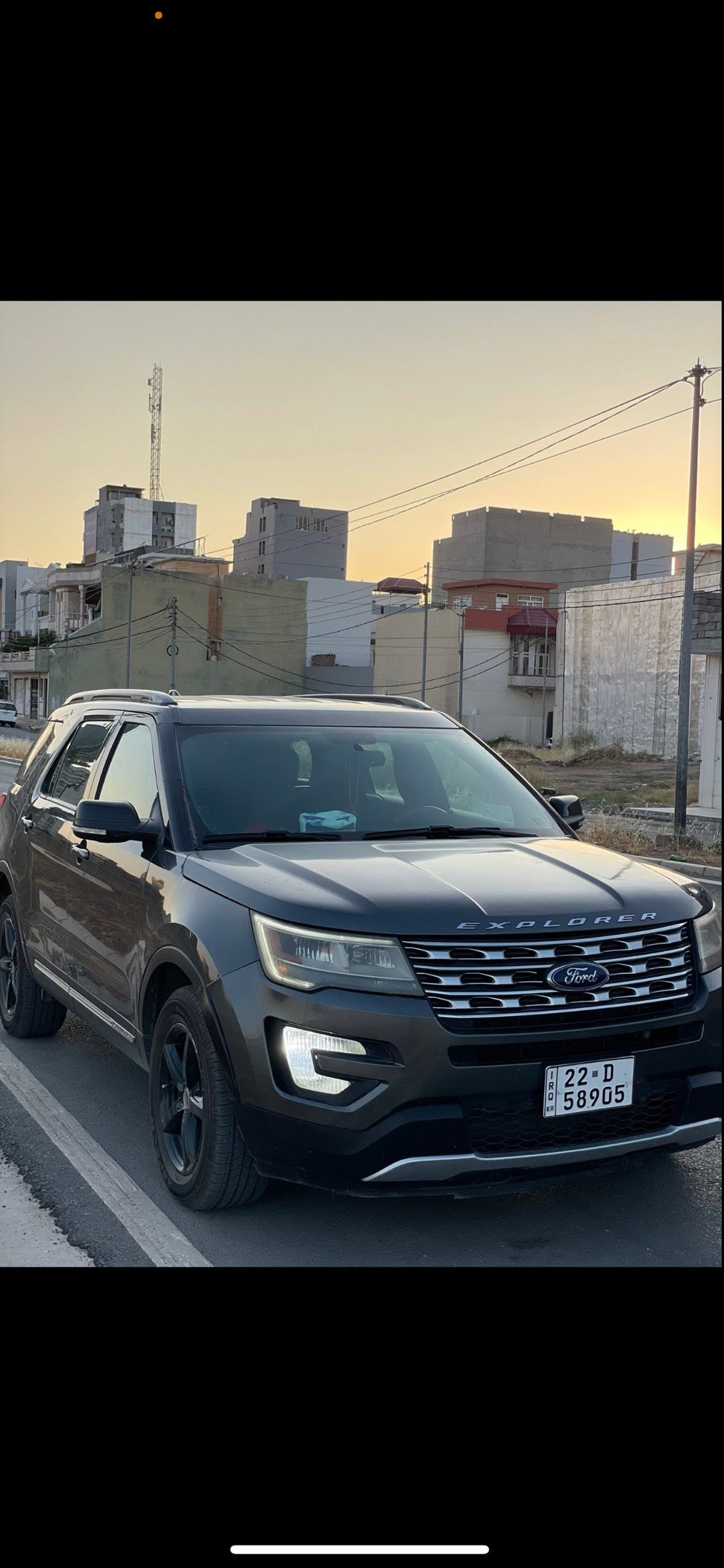 موجود فورد اكسبلور 2017 مواصفات XLT محرك 6V بدون تيربو فور ويل دفع رباعي 3 قطع تبريد ثلج ❄️ لون سلفر طافي محرك وكير بشرط السياره نضيفه ما بيها نقص 
سعرها 140 وبيها مجال 
للاستفسار اتصل على *********** 
مكاني موصل بعشيقه