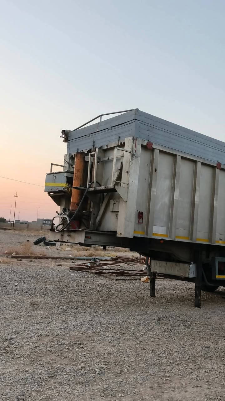 السلام وعليكم نساف للبيع كله فافون منفيس 3 محاور تك هسه اربع محاور تك تاير تخم تاير يشيل 52 طن حنطه مكفول كهربايات جادر كله مكفول اخوان النساف كدام العين موضح كلشي بلفيديو  ‏‪***********‬‏ مكان طوز خرماتو
