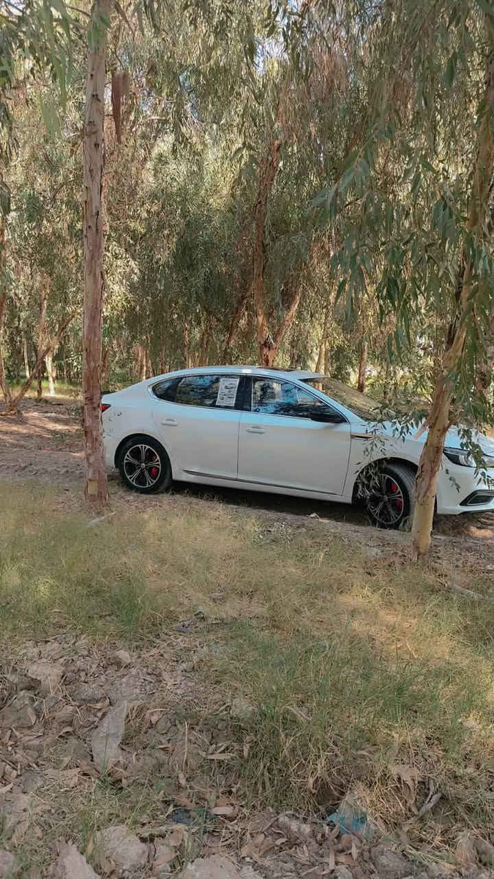 ام جي 2021 
محرك 1.5 Turbo
قير أوتوماتيك DCT دبل كلچ 7 سرعات شفتات ستيرن
تايرات 18 إنچ تبريد قطعتين وتدفئة شاشة وسطية
مثبت سرعة أزرار تحكم بالستيرن كاميرا خلفية
حساسات خلفية تشغيل زر
مقاعد مريحة
مرايات كهربائية وطي كهربائي
فتحة سقف LED أمامي وخل
DRL نهاري ABS + EBD
نظام ثبات إلكتروني
6 وسائد هوائية
حساسات ضغط التايرات
Bluetooth + USB
تحكم بالمناخ
فرامل إلكترونية + Auto Hold
تايرات جدد الصبغ 3 قطع
  المكان بغداد
الفحص مفتوح بأي مكان يختاره المشتري
سعر 95 وبي مجال
***********
