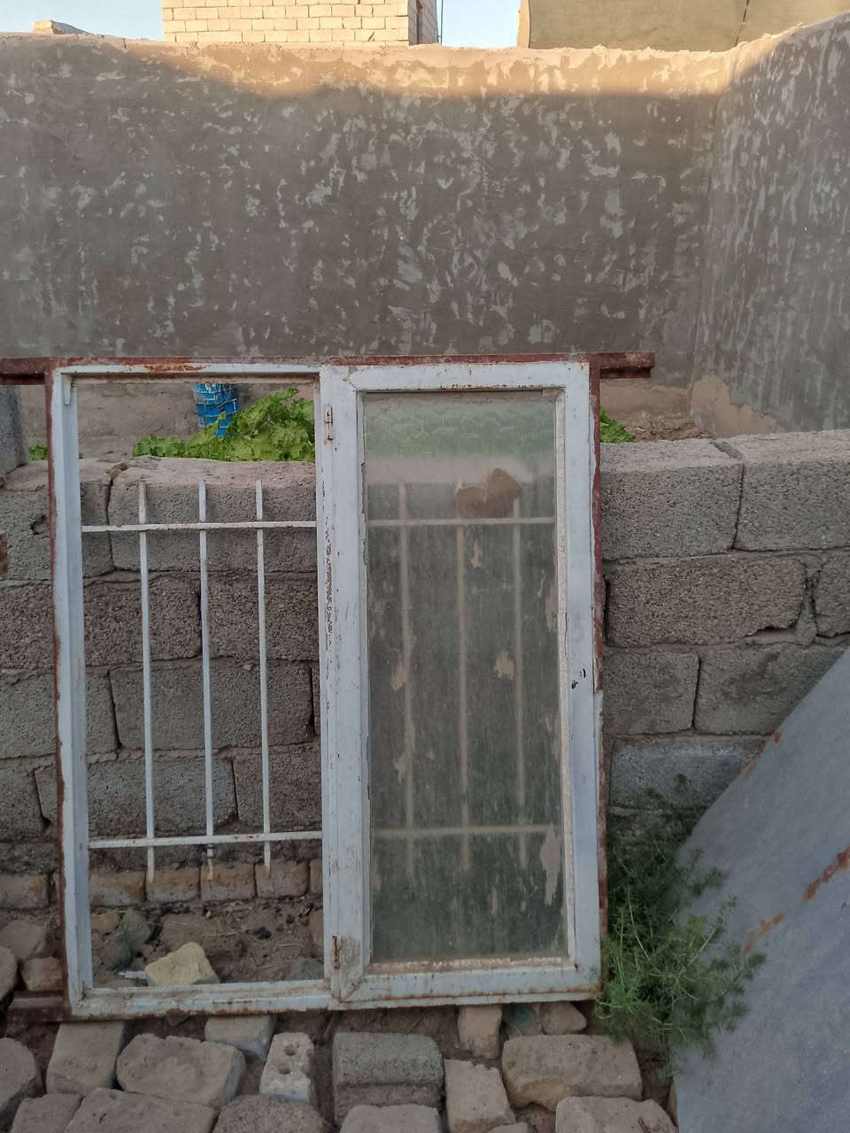 محل ساندويتش • ٥ متر • للبيع