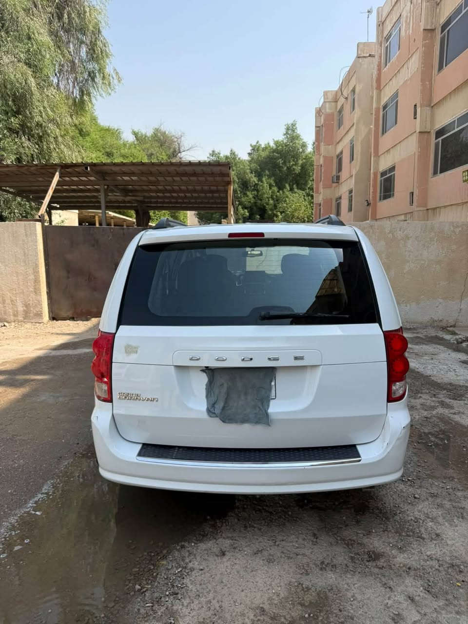 دوج كرفان مديل 2015
مكينه 3600
محور غاز  (انسه صرف البانزين ) 
رقم بغداد سياره بأسمي 
السعر 150$ بي مجال 
بغداد زعفرانيه ***********
