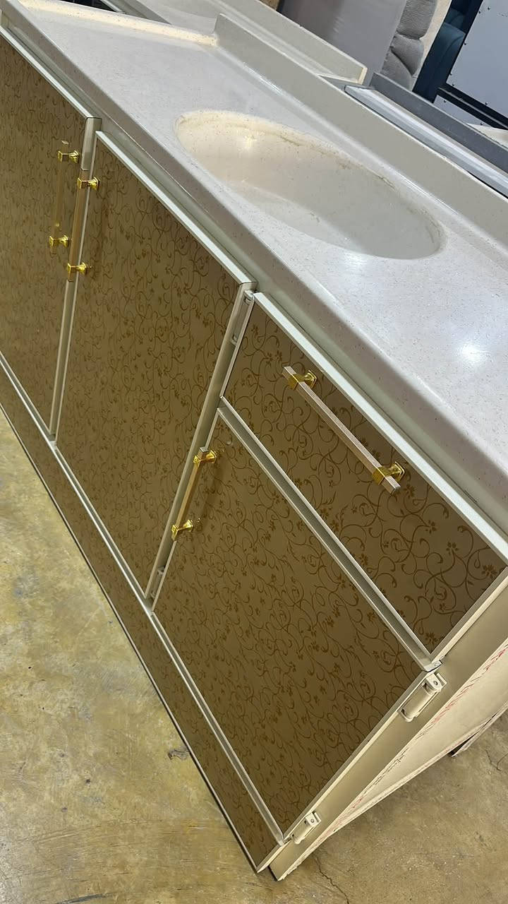 سنكات مختلف القياسات مرمر
التاميم القادسيه الاولى قرب جامع معاذ بن جبل معرض أثاث بيم

***********
