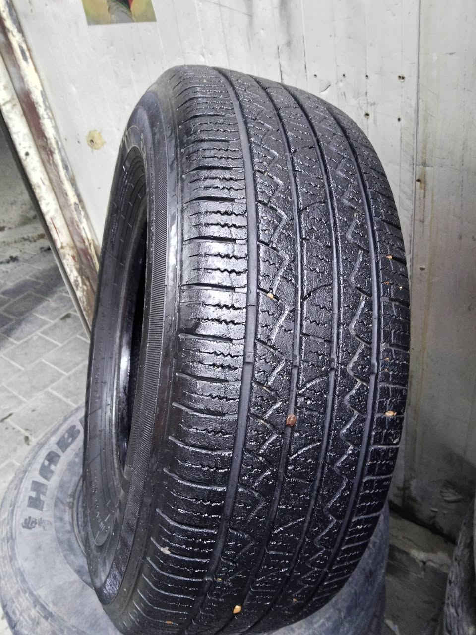 تايرات للبيع
أخو الجديد 
القياس 275/70/16
265/70/16
سعر التك ب40وبي مجال 
بغداد مدينه الصدر 
***********
