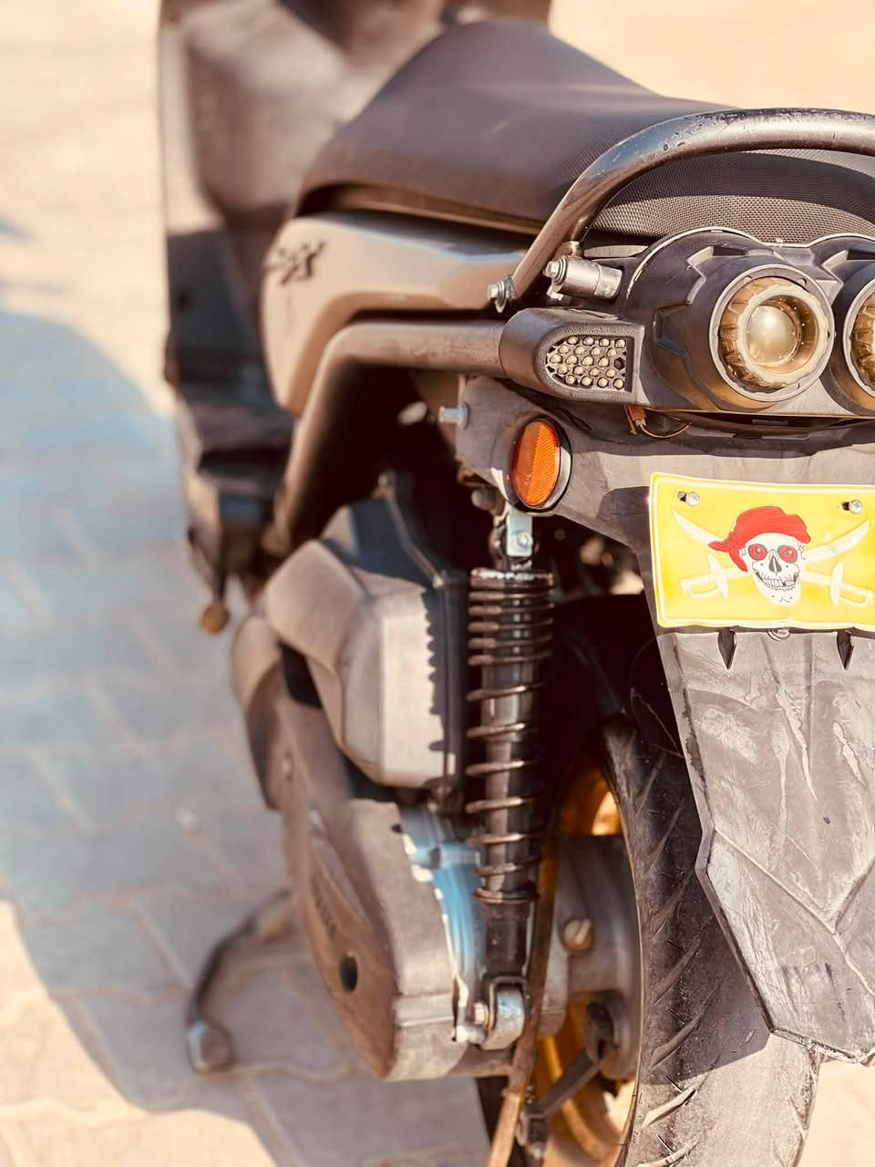 السلام عليكم
سكنس جبلي للبيع دراجة رمبه ملاح و نضافه دراجه كله بلاديه بيه تزويد ستيرن رياضي و وكلچ رياضي دراجه كفاله عامه من طول للطول بانزين كله محسن و دهن امزويل 
رايده ب 1400  الدراجه لا تقارنوها بل مهجومات الموجوده بل سوك مكان دراجه بغداد الشعلة وهذا  رقمي ***********
