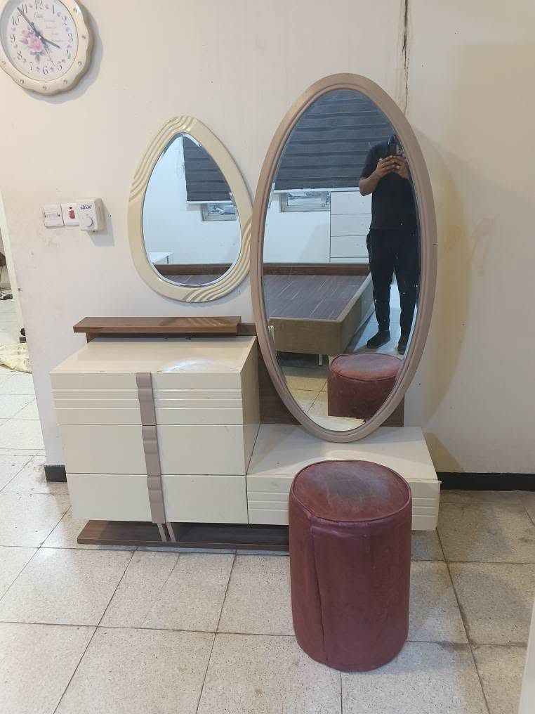 غرفه تركيه • شبه جديده • بغداد
