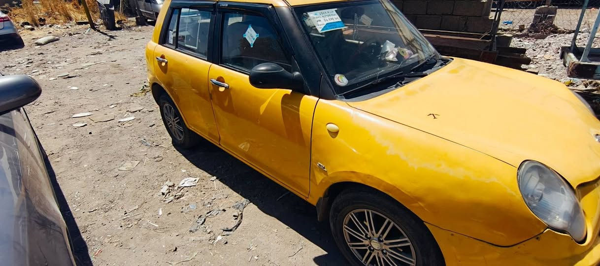 السلام عليكم ليبان 320 موديل 2012 نغمه جديد غرامات مصفره كربون بنزين اني الشرعي السعر 35 وبها مجال  سكري الموصل رقم الهاتف***********

