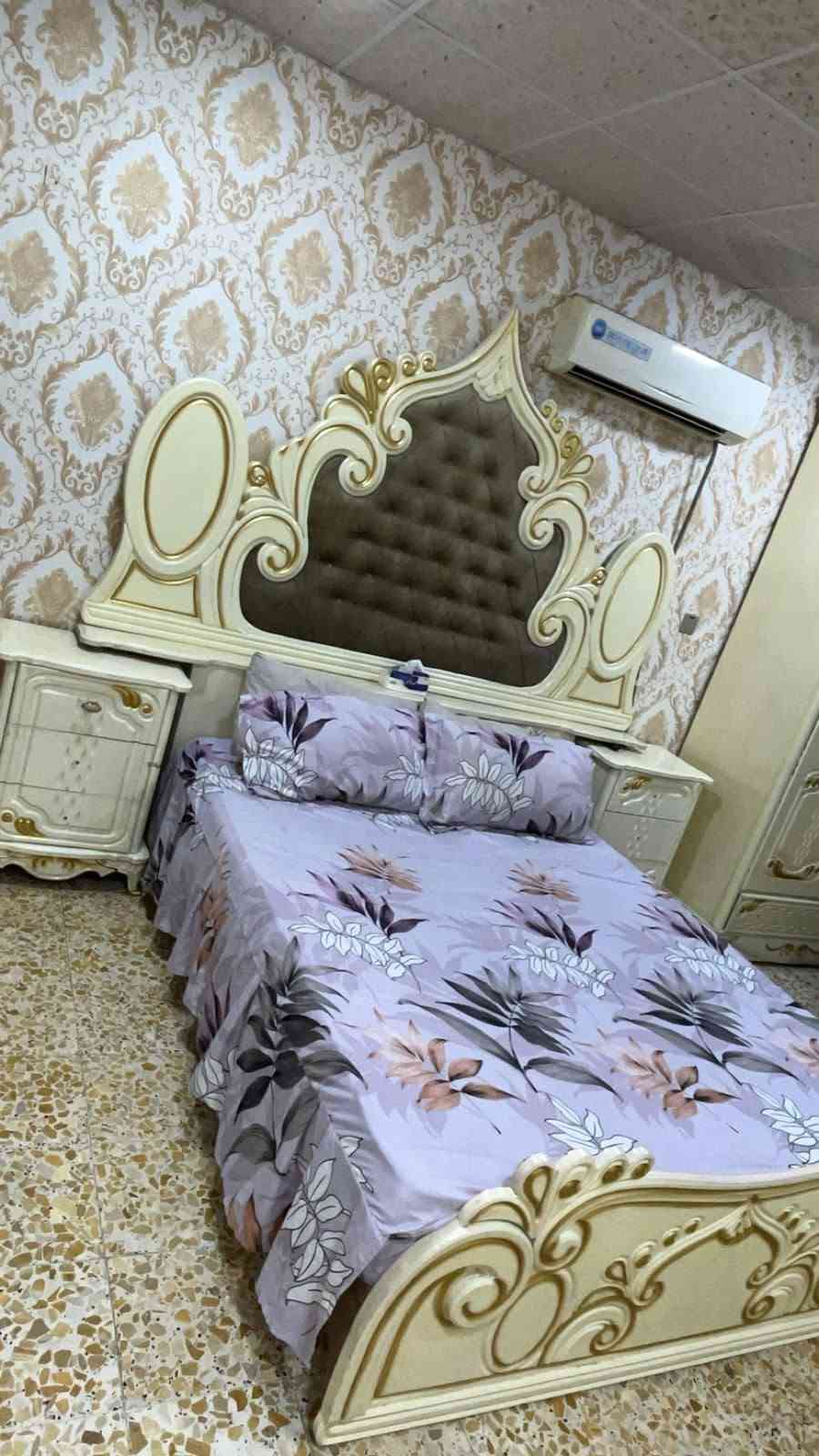غرفة نوم عراقية • ٨ قطع • نواقص