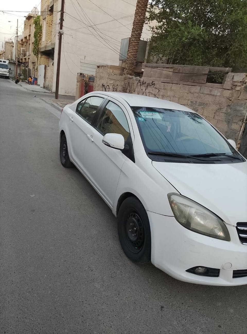 سلام عليكم فولكس موديل ١٢ سياره جاهزه رقم بغداد انكليزي كير اوتو صدر جديد مكنيه وكير جد تخم تاير جديد منضومه بانزين جديده ادمه كامله باتري جديد سعر ٤٨وبيهه مجال عنوان بغداد حي الجهاد *********** سياره جاهزه منضومه تبريد جديدة
