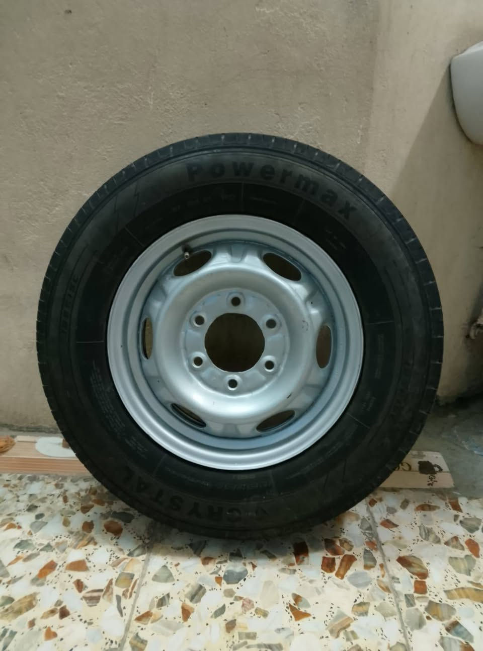 سلام عليكم سبير نيسان وكبات إصليات ***********
