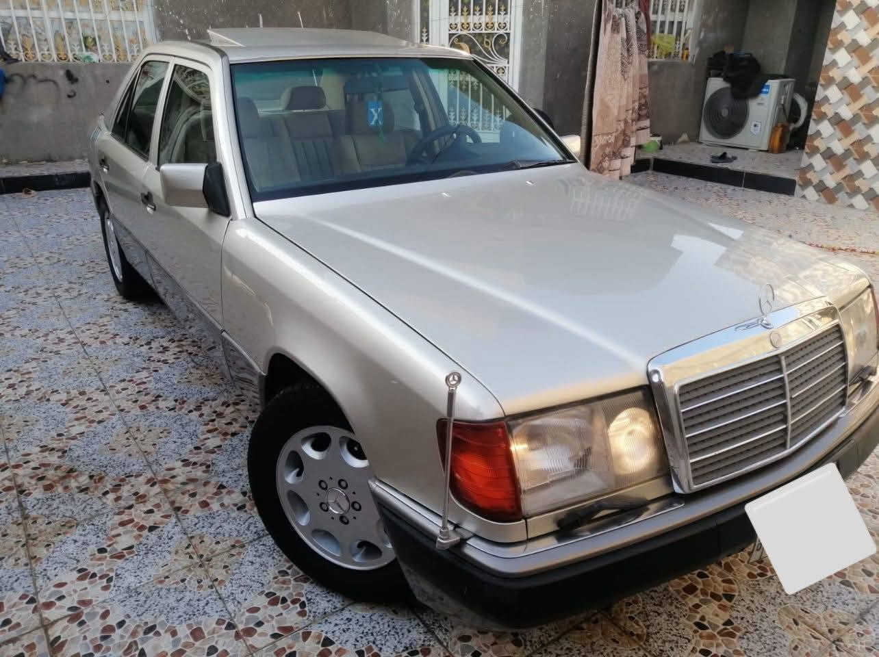 السلام عليكم مارسدس دب موديل 92 مكينه 320 خراطيم رقم بغداد بسمي مكاني زيونه *********** سعر مناسب
