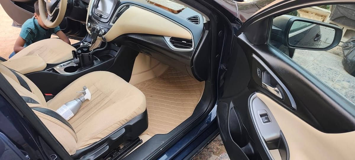 السلام عليكم ربي يحفظكم جميعا ماليبو 2018 LT 1500 آل تي فول مواصفات عدا الفتحه تحكم ستيرن جهتين أربع ابواب بصمه تشغيل بصمه جنطه بصمه شاشة كار بلي بلاد تربط الموبايل وتصفح من الشاشة حادثهه أمريكا فقط دعاميه وبالعراق جاملغ الايمن الكدام بدون اي دواخل وهواي مواصفات بعد للي ميعرف بيهن حدادي 80% اخوان ربي يحفظكم لاتكسرون بحلالي تجي تكلب تقتنع  وتشوف بعينك وبلخير عليك وبأسمنه  السعر 85 وبيهه حك الجيه ***********
