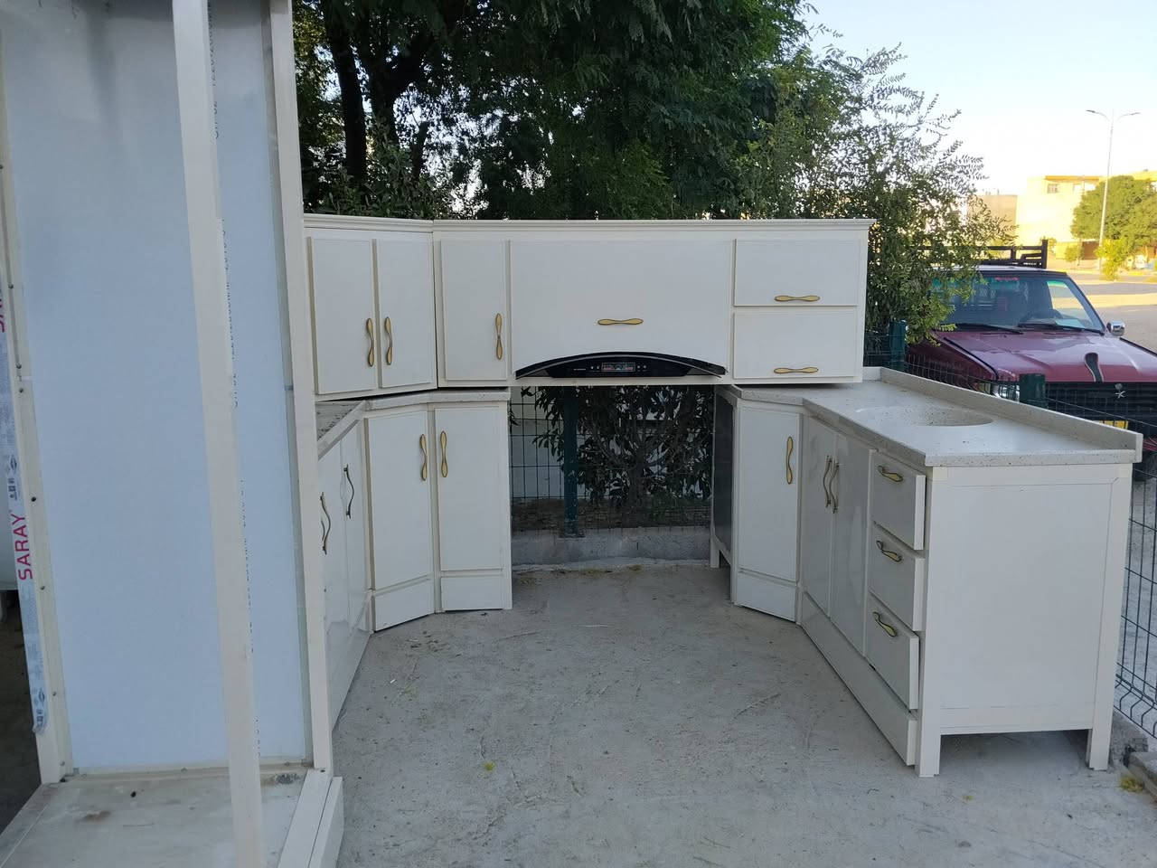 ماشاالڵە کەوانتەری کرێمی سارای دەرەجە یەک  دەستکرد 
گۆڕینەوەم هەیە   لەکەلاری کۆنم   ***********
