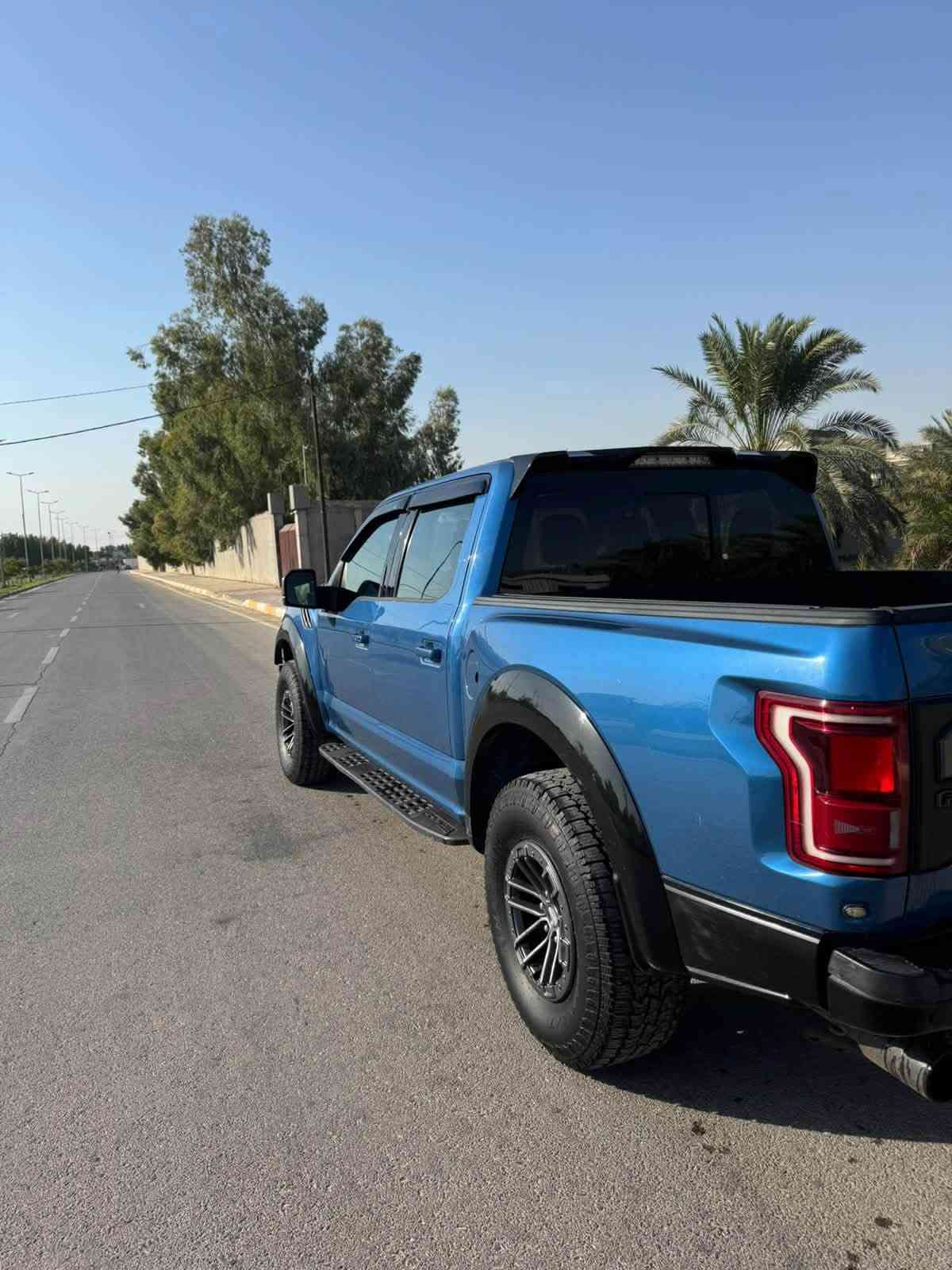🚨 للبيع فورد F-150 رابتر 🚨

🔹 موديل: 2019
🔹 محرك V6 توين تيربو
🔹 دفع رباعي 4×4
🔹 جير أوتوماتيك 10 سرعات
🔹 لون أزرق مميز
🔹 السيارة بحالة ممتازة
🔹 جاهزة للفحص من أي مكان يختاره المشتري
🔹 المواصفات كاملة

💰 السعر: يحدد عند الاتصال
📞 للاستفسار والتفاصيل:
***********
