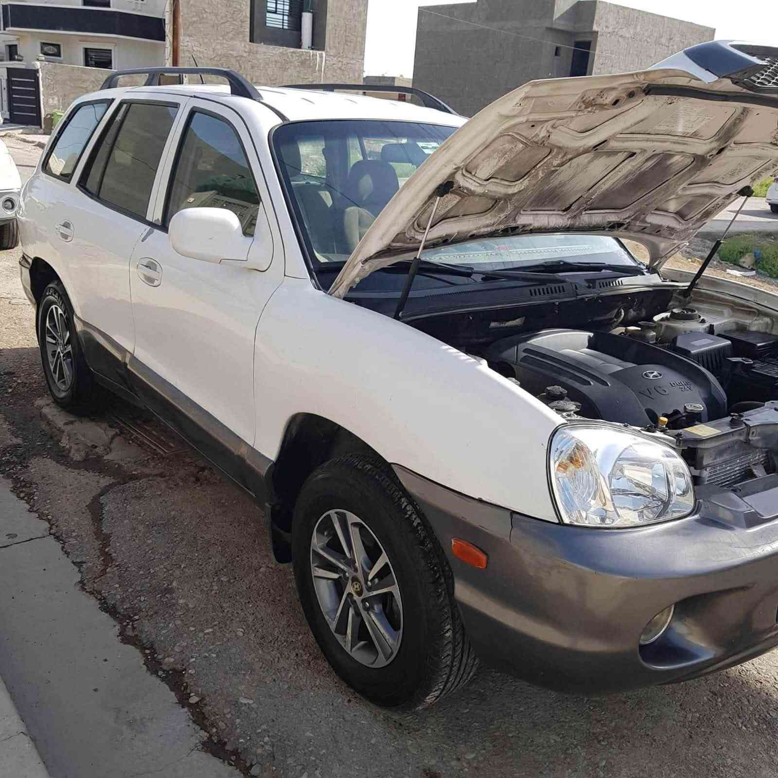 سنتافي موديل 2004
سياره مرتبه كير محرك مكفول 
تبريد شغال فول 
رقمها شمالي عندي وكاله عامه بيها 
رايدها اب 68 ورقه 
الاتصال او وتساب ***********
مكاني شارع فلسطين ساحة بيروت
