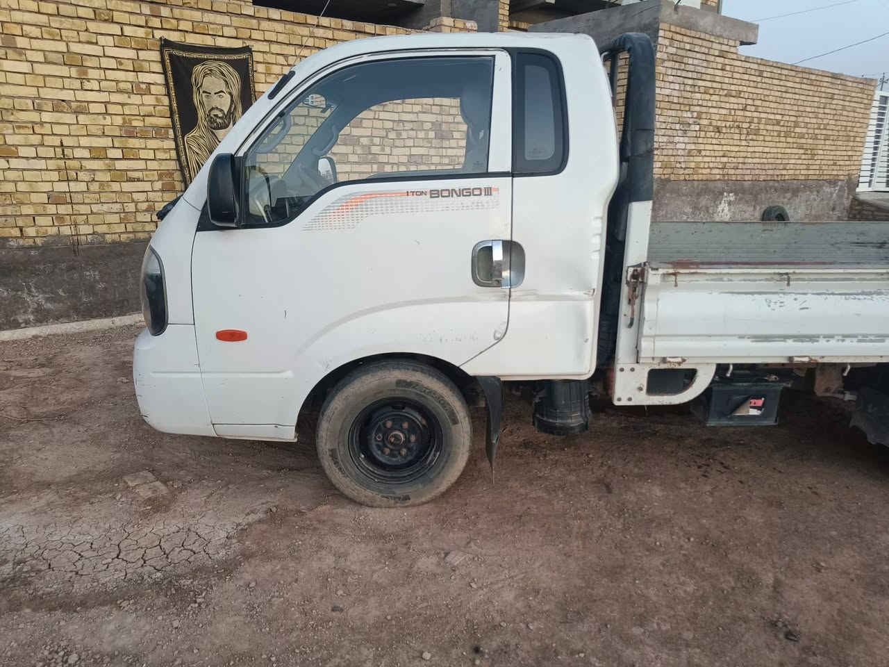 كيه موديل 2013 مفتوح 2700
تبريد ثلج 
سنويه باسمي 
مجدده نهايه 2027
گير وكينه مكفول 
تحويل مباشر 
رقم ***********
