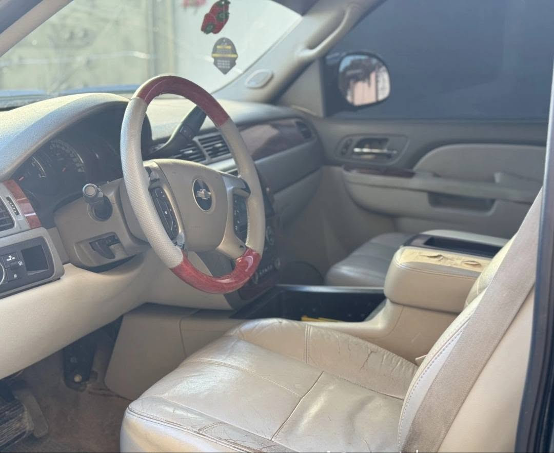 تاهو • ٢٠١٢ • بدون رقم